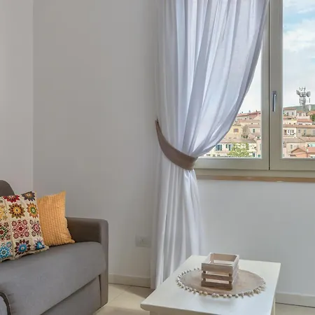 Liu * カポリーヴェリ